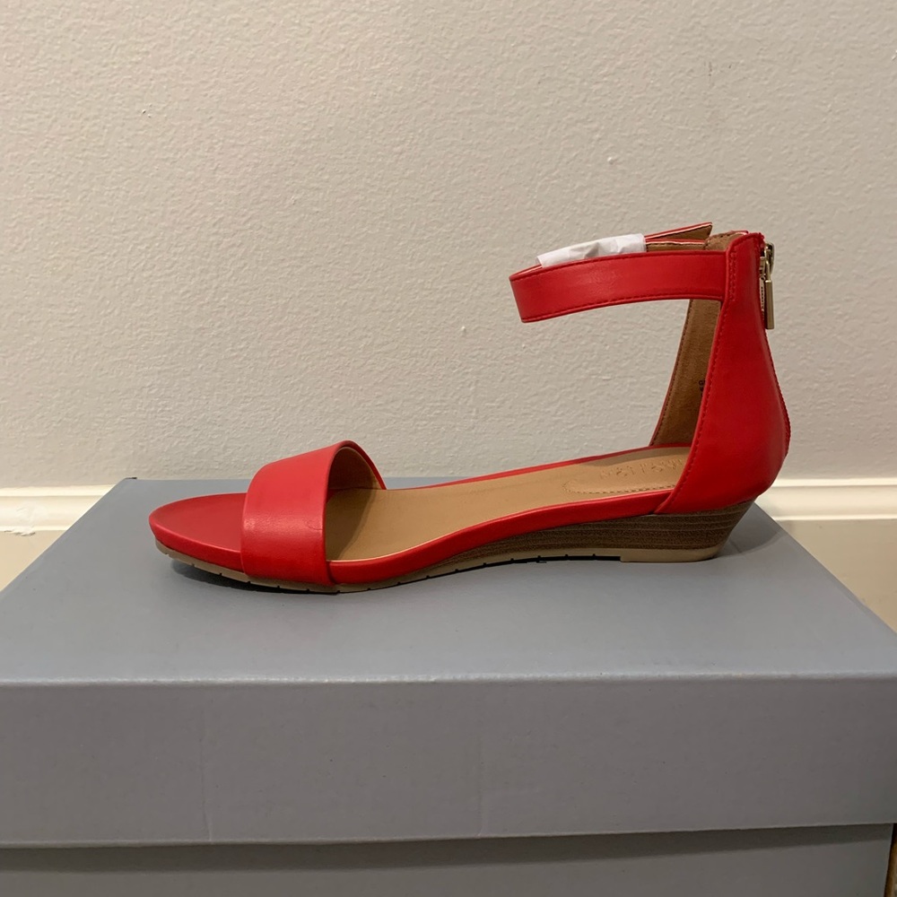 Reaction Kenneth Cole Red Sandals with Ankle Strap
